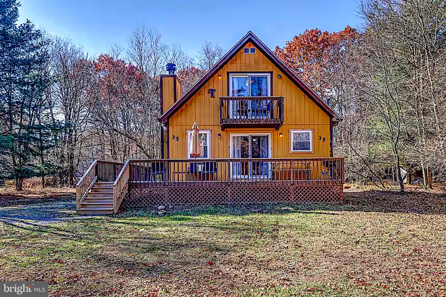 35 Tennyson Cir Property Photo