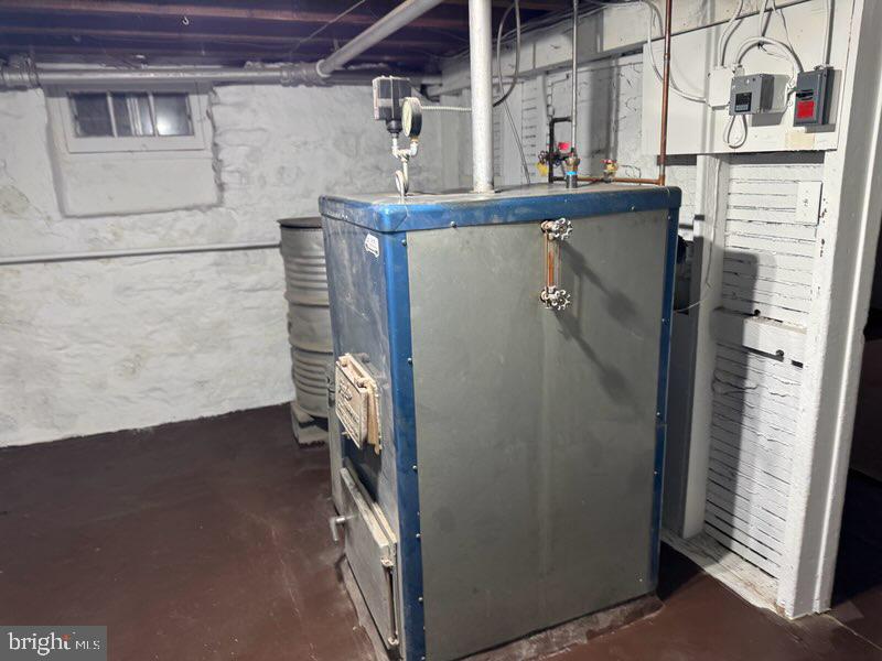 36 E Fell St Property Photo 11