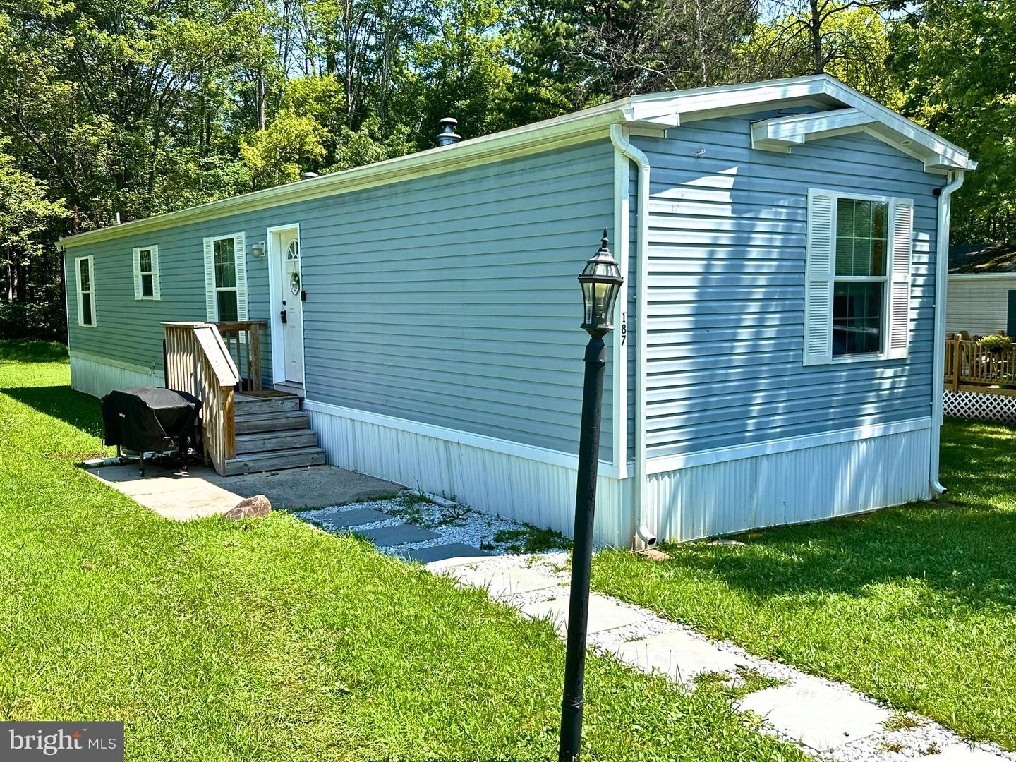 187 Creekside Manor Dr Property Photo 1