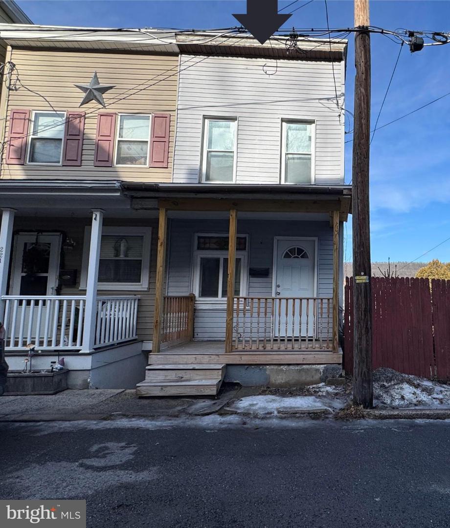 219 W WATER ST