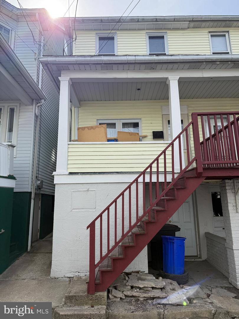 44 E Water St Property Photo 2
