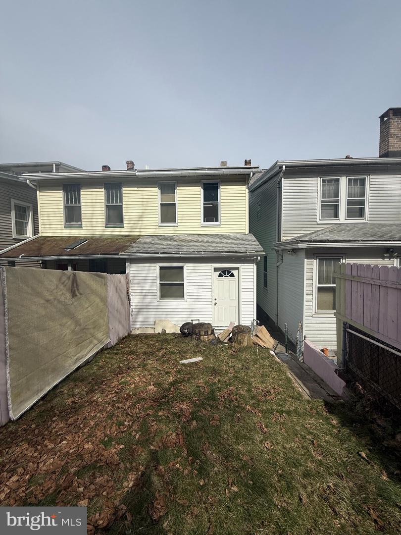 44 E Water St Property Photo 3