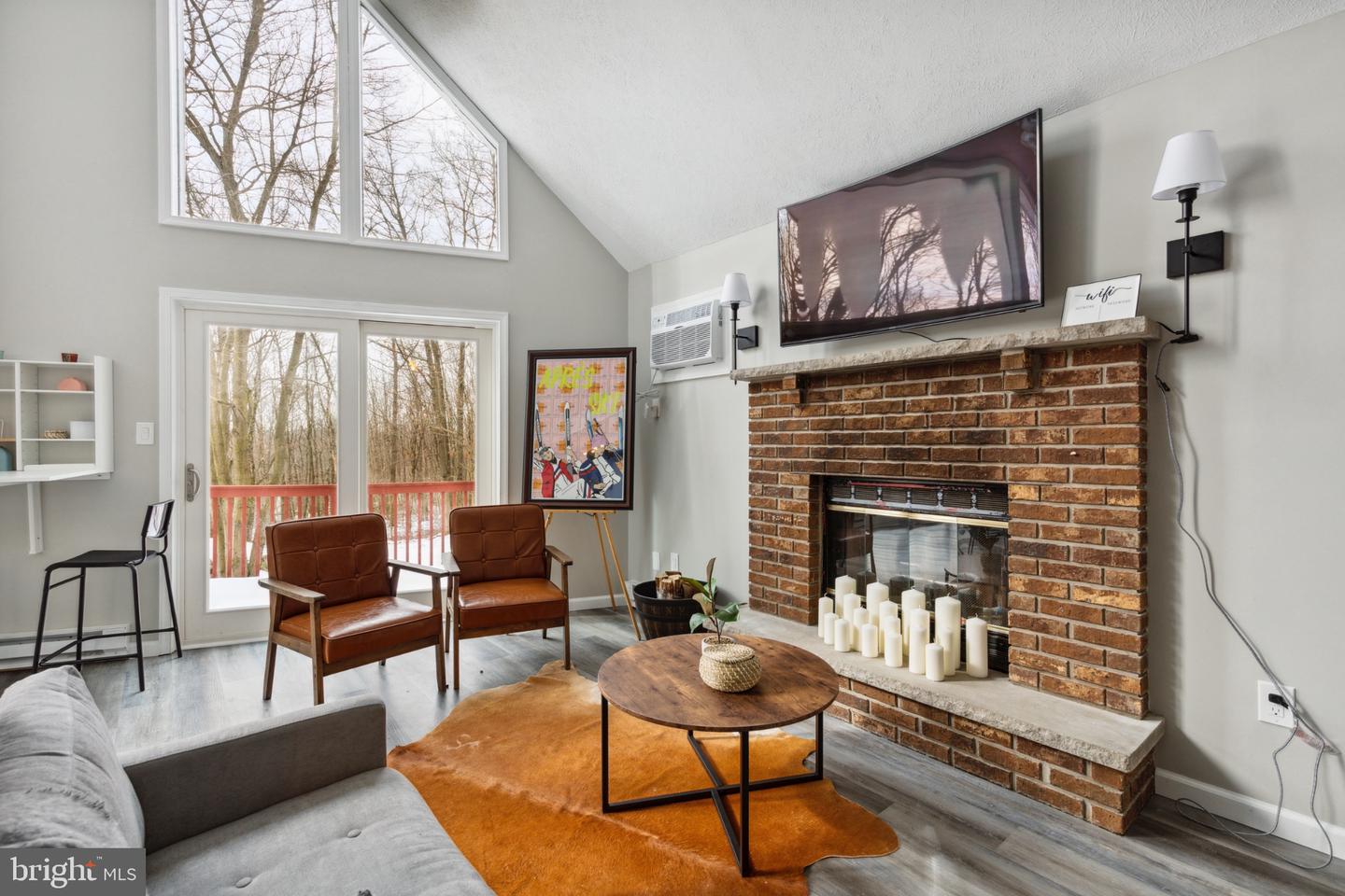 20 Iowa Rd Property Photo 9