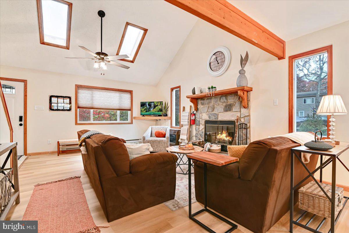 286 Mckuen Way Property Photo 11