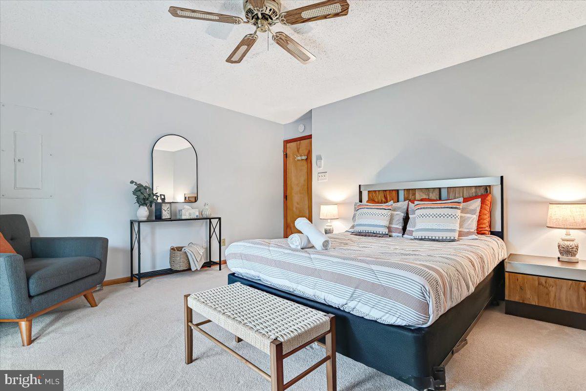 286 Mckuen Way Property Photo 27