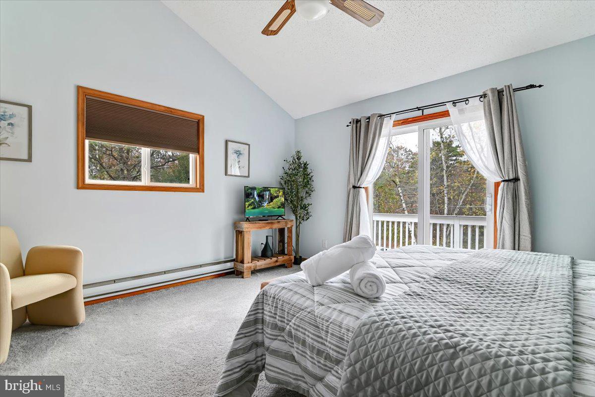 286 Mckuen Way Property Photo 35