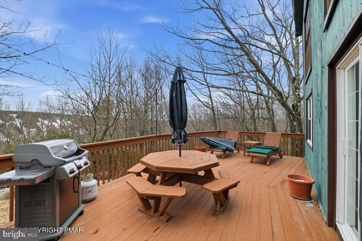 12 Hidden Ridge Rd Property Photo 2