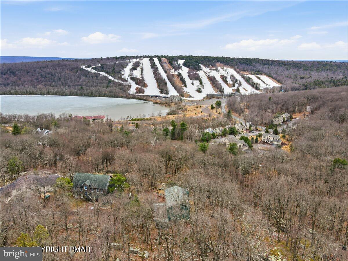 12 Hidden Ridge Rd Property Photo 5