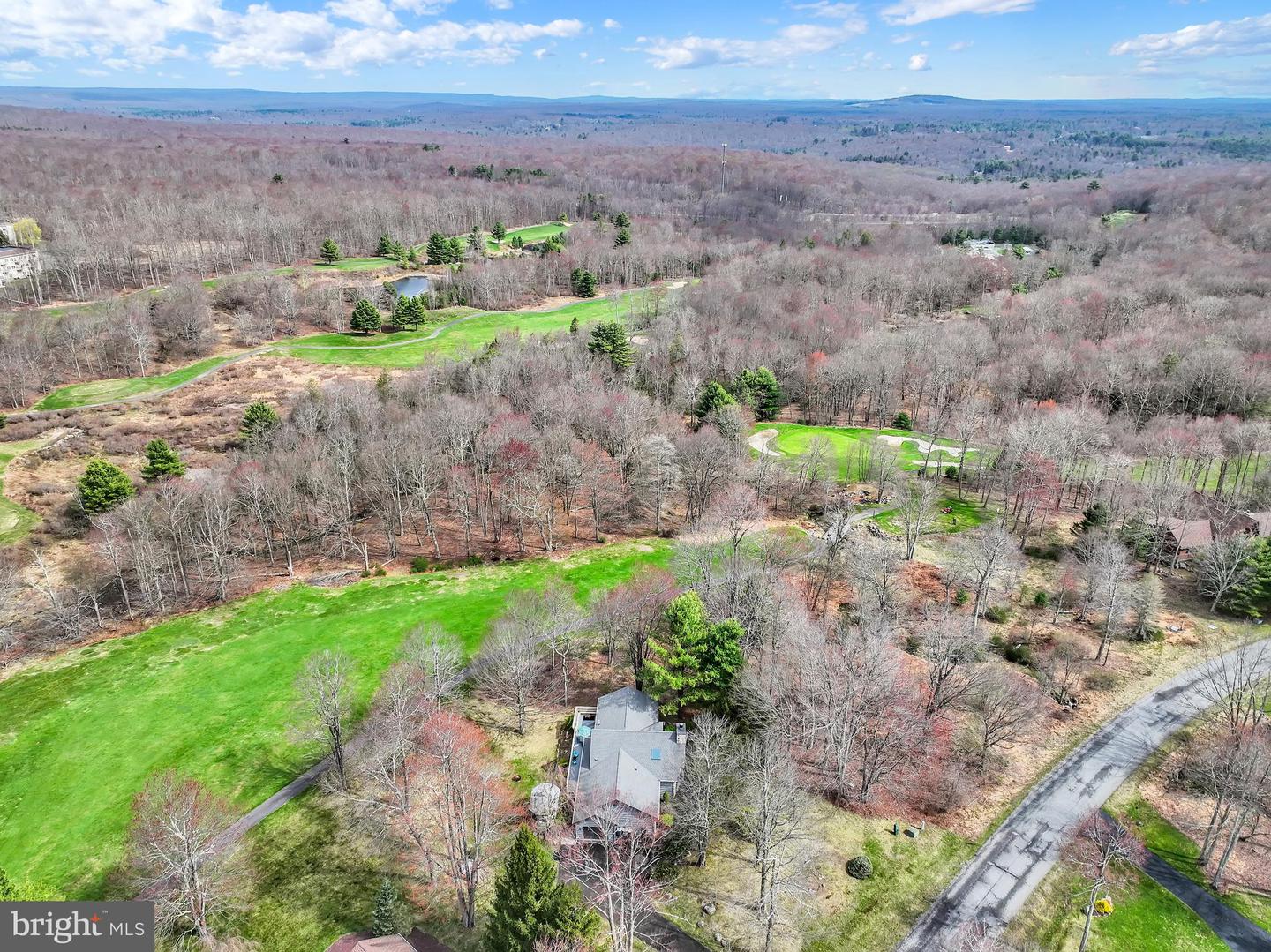 33 Rock Ridge Rd Property Photo 2