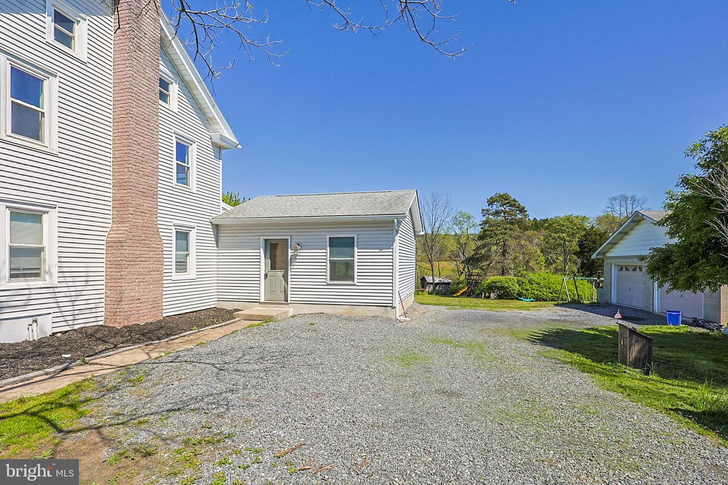 1131 E Lizard Creek Rd Property Photo 4