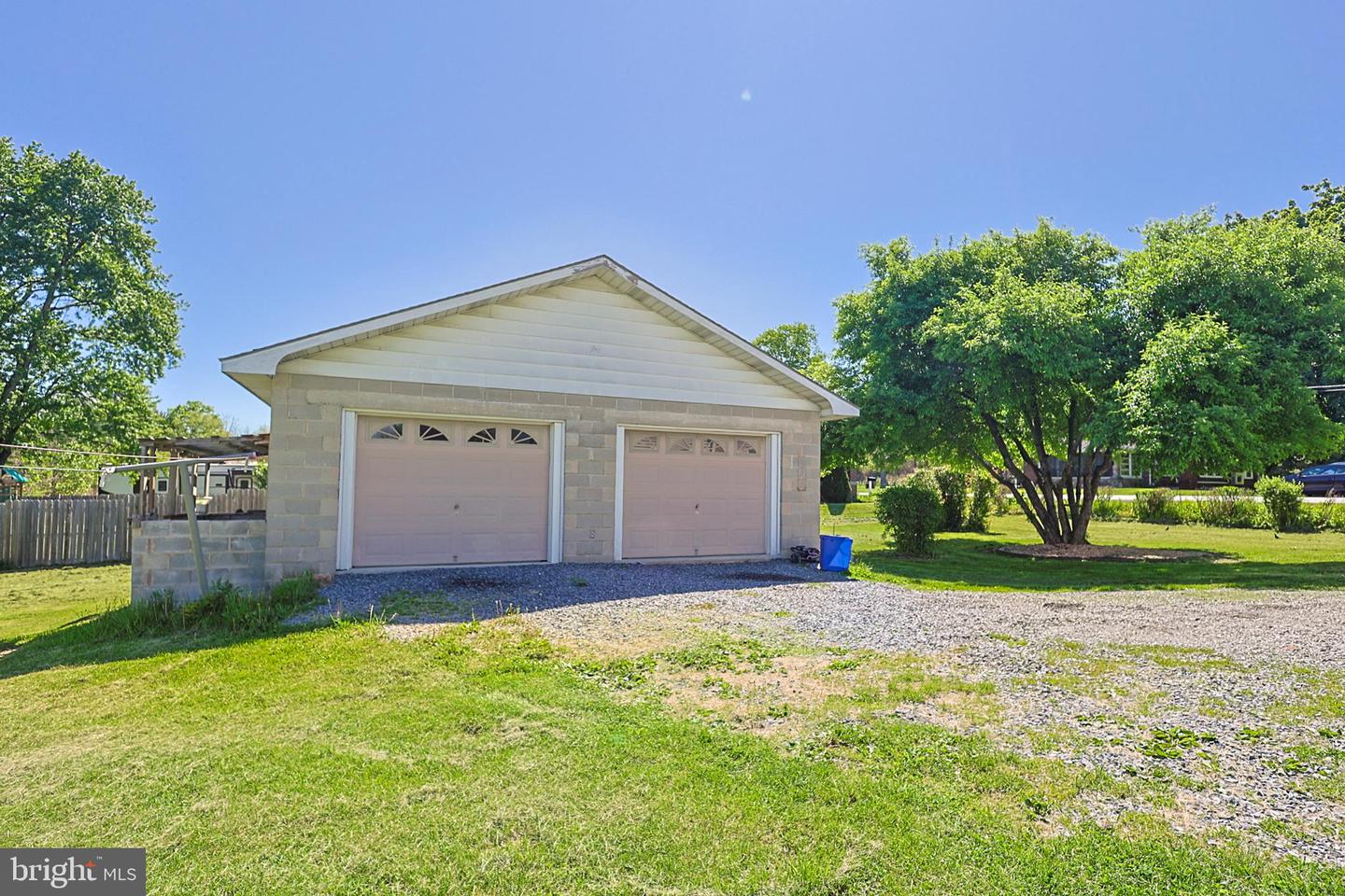 1131 E Lizard Creek Rd Property Photo 5