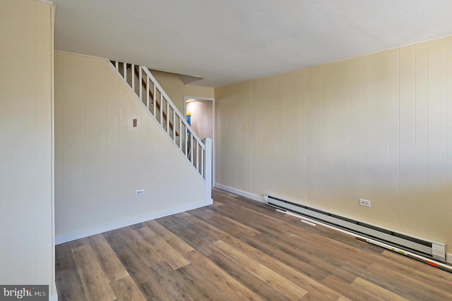 230 E Fell St Property Photo 5