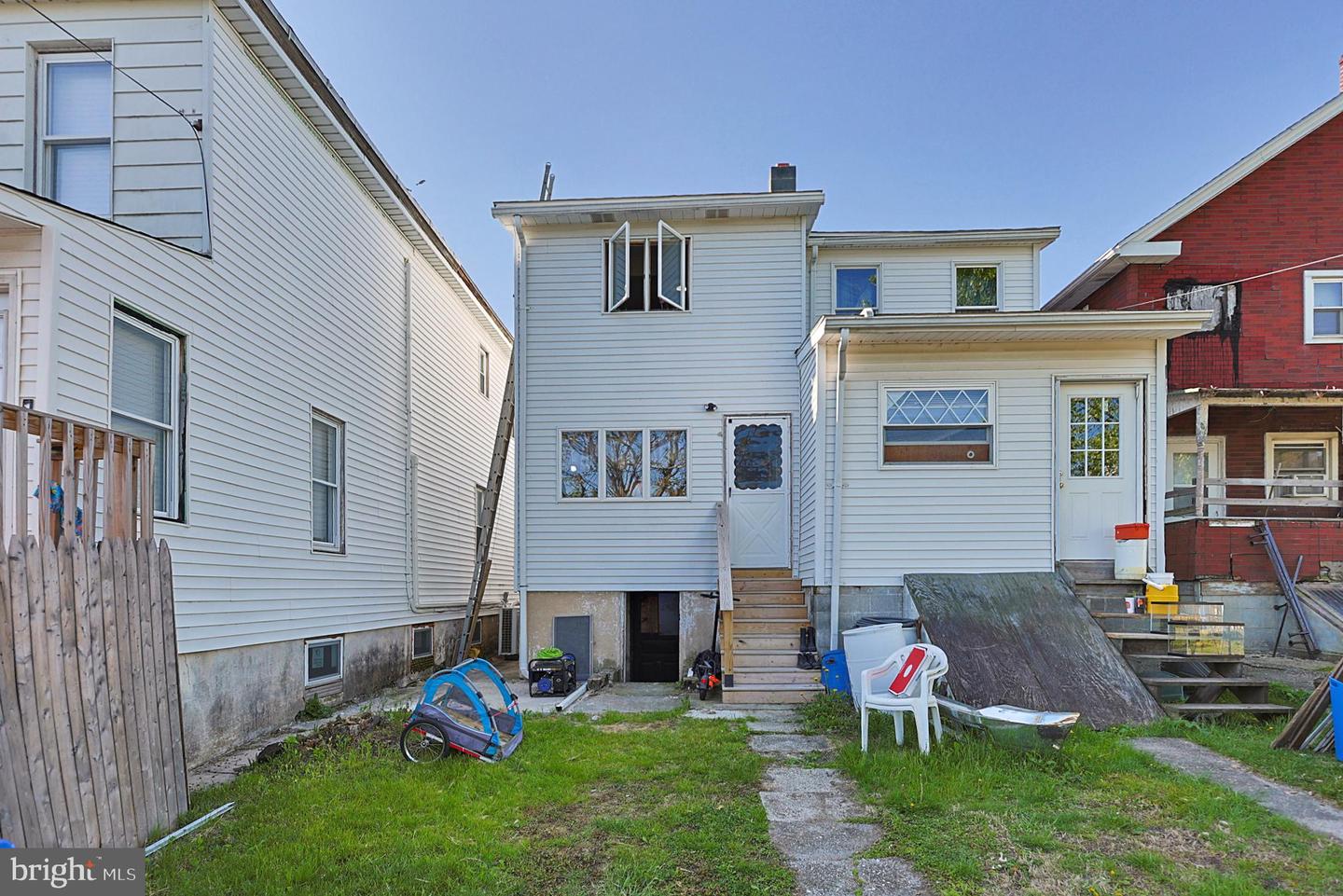 230 E Fell St Property Photo 16