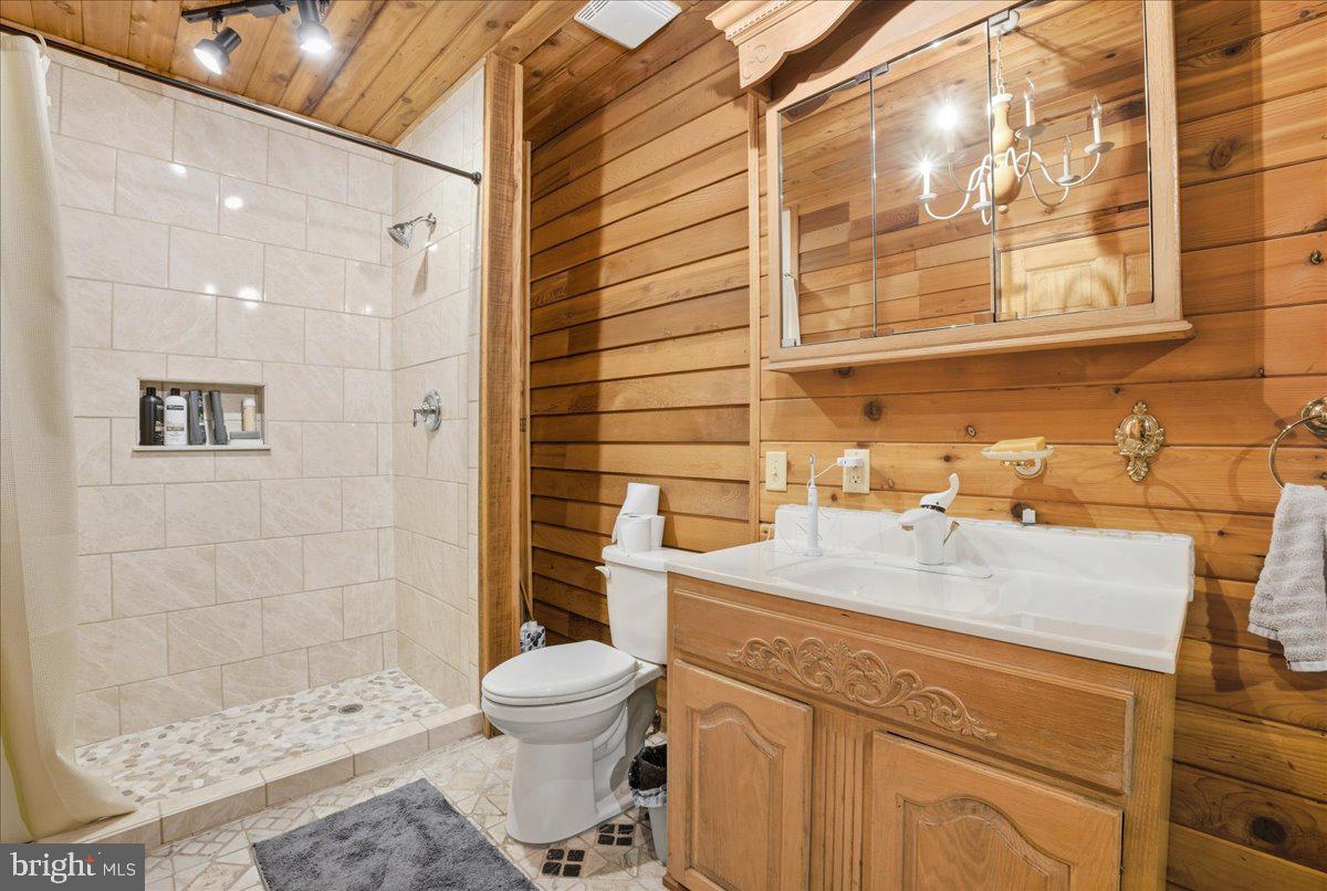 493 Lake Dr Property Photo 76