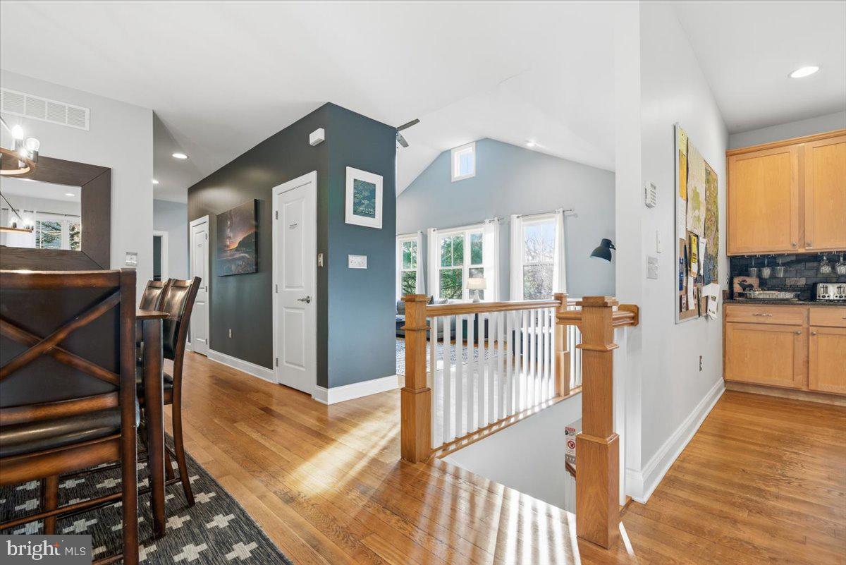 6 Fieldstone Ct Property Photo 8