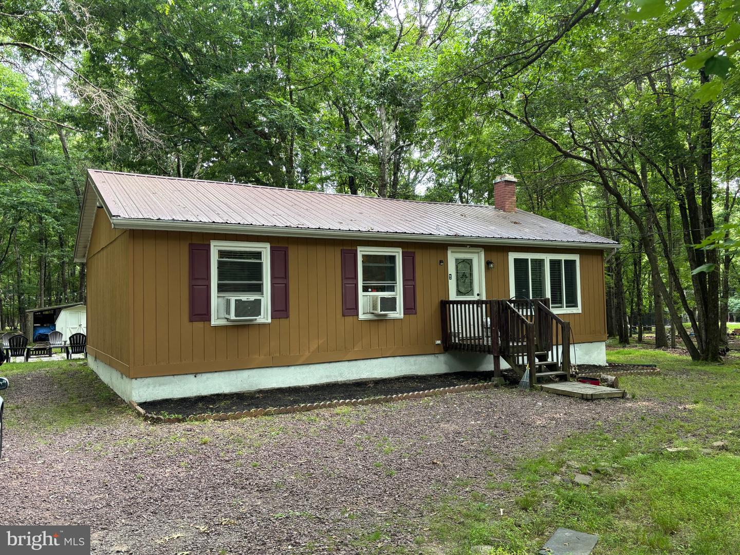 122 Hunter Ln Property Photo 1
