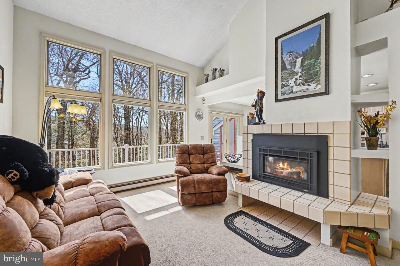 5 BEACHWOOD CT Property Photo 1