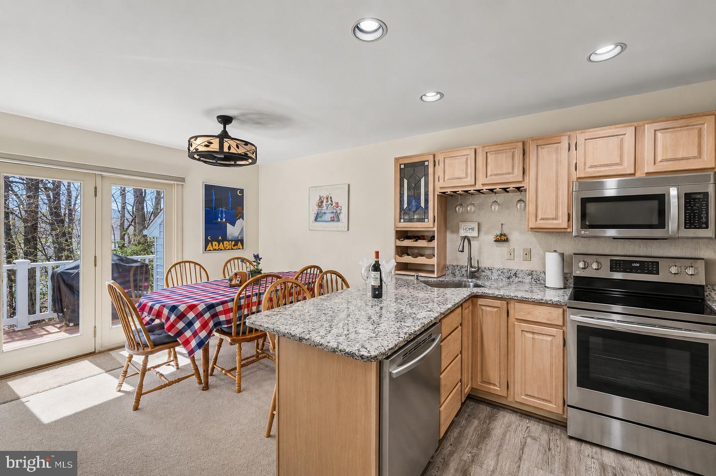 5 Beachwood Ct Property Photo 7