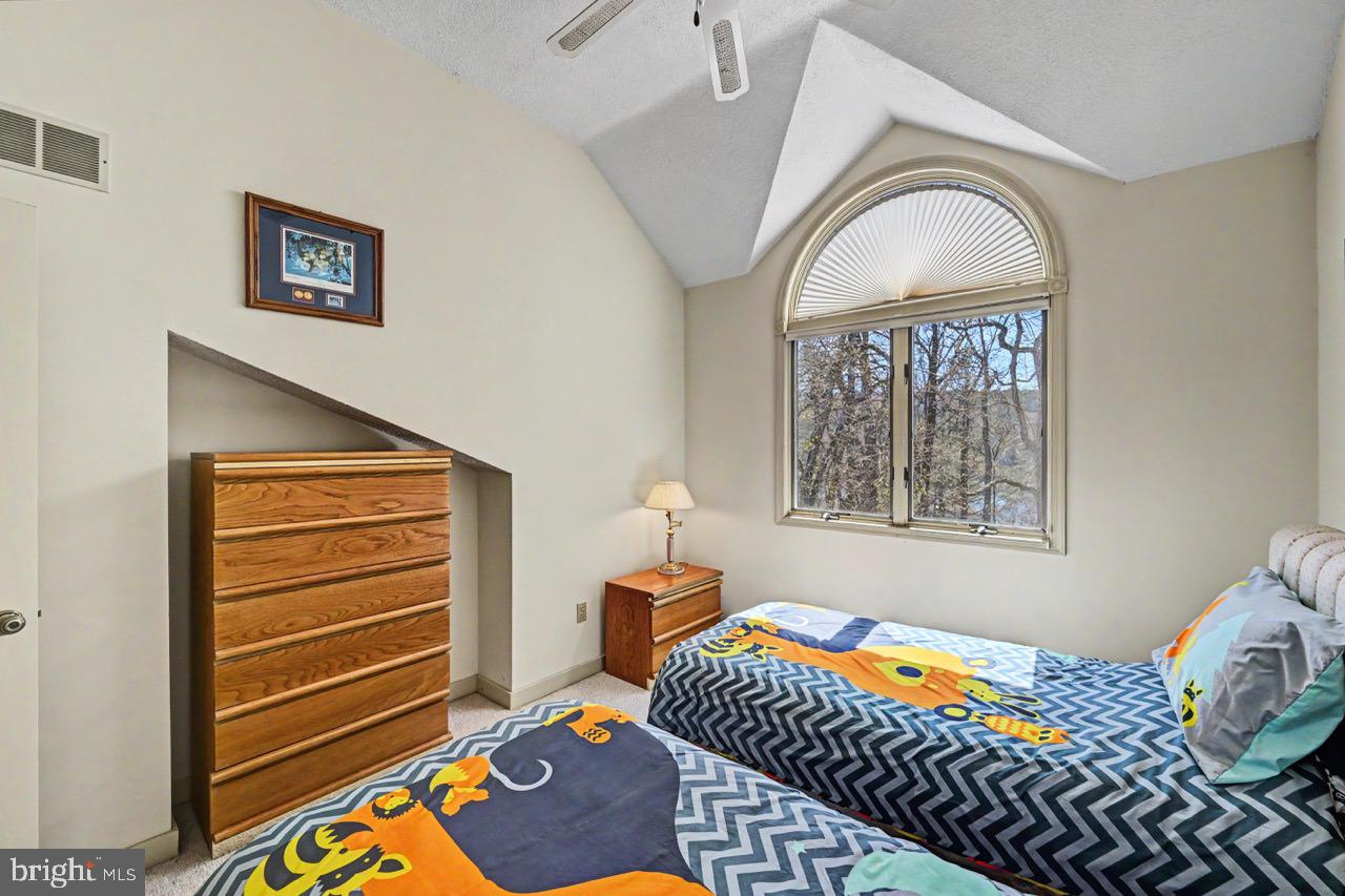 5 Beachwood Ct Property Photo 31