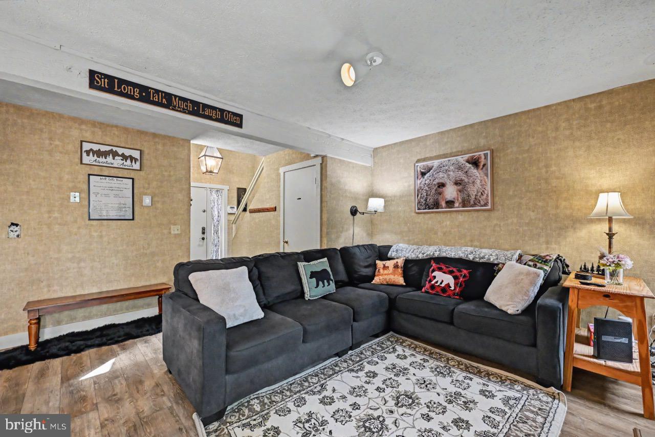 33 Elevator Property Photo 13
