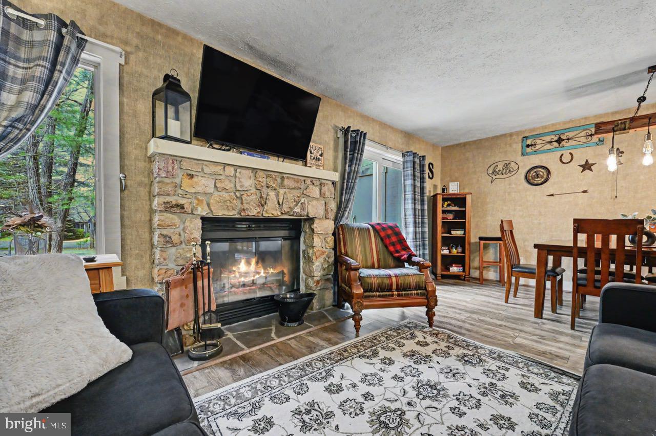33 Elevator Property Photo 17