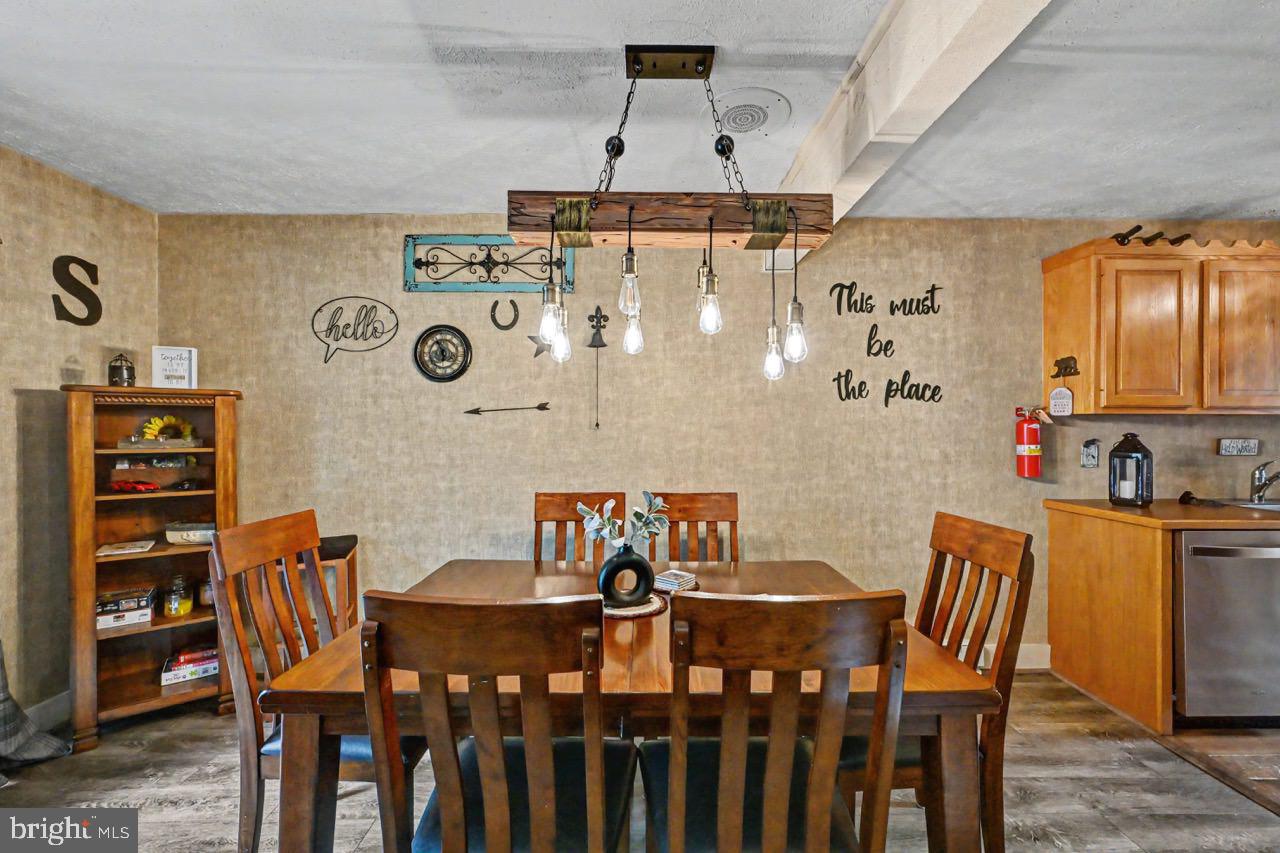 33 Elevator Property Photo 19