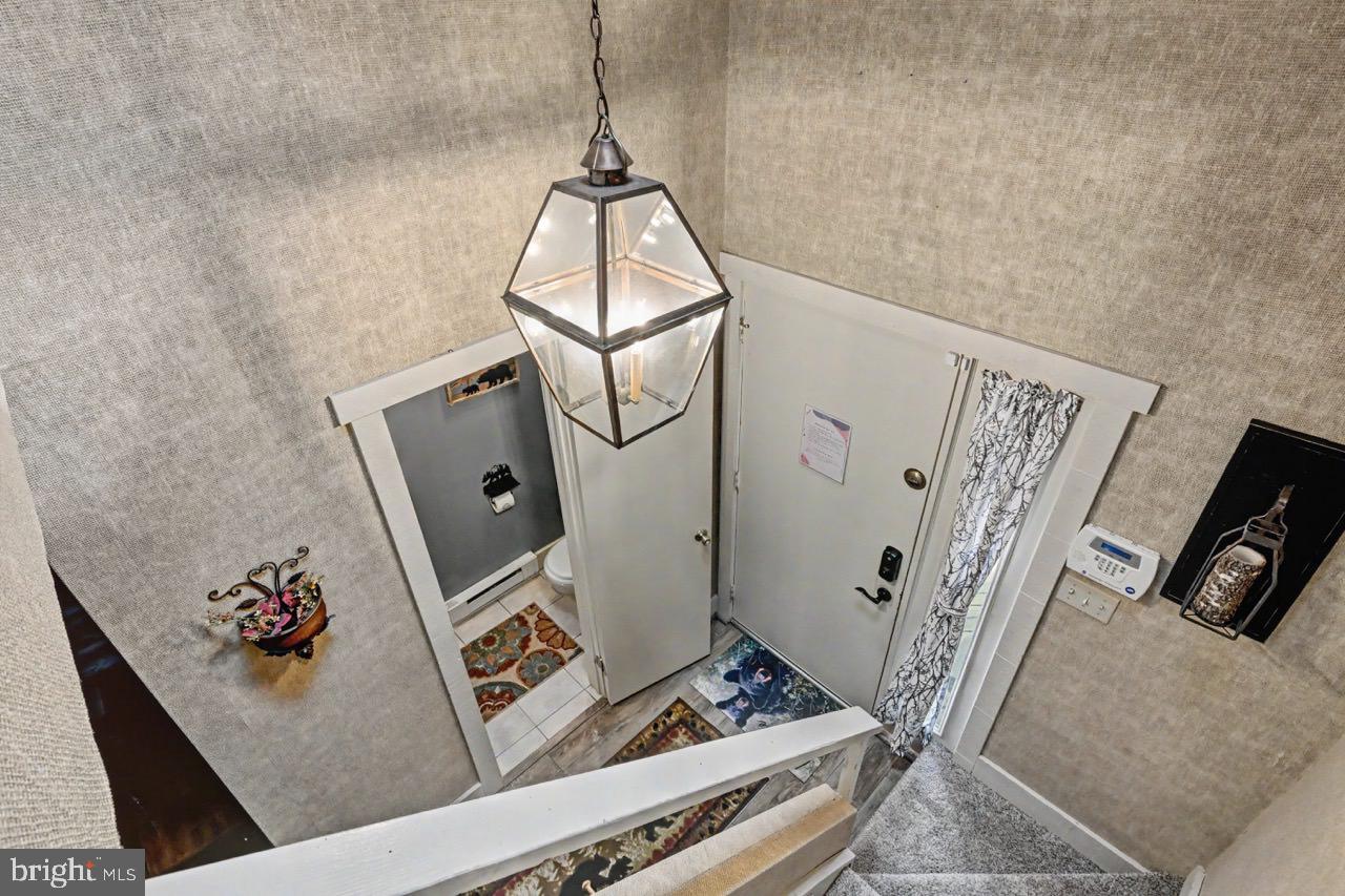 33 Elevator Property Photo 30