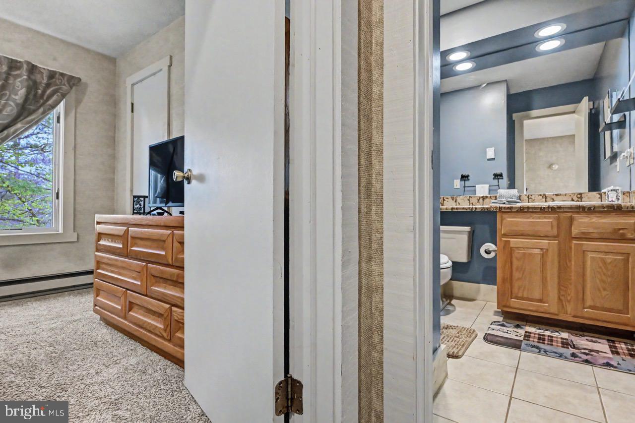 33 Elevator Property Photo 33
