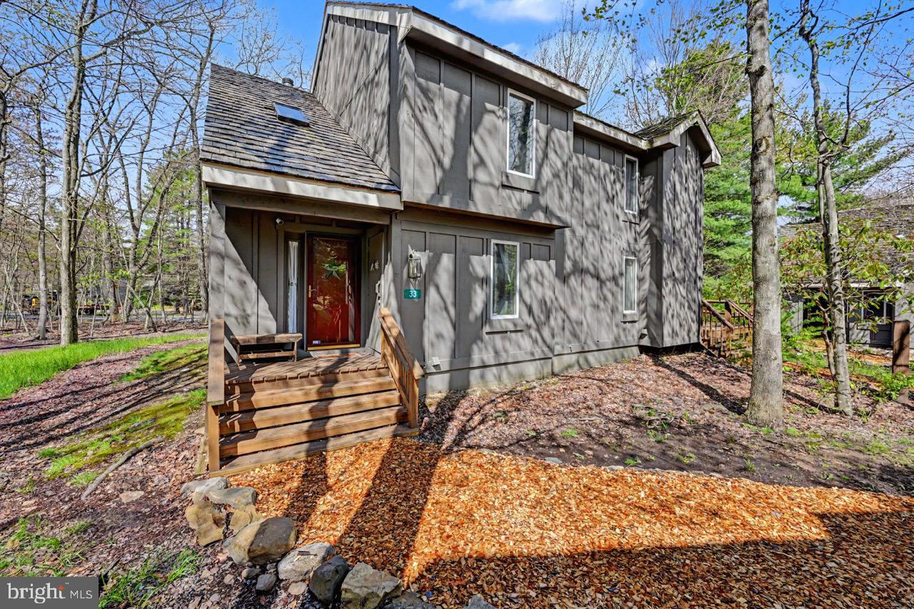 33 Elevator Property Photo 41