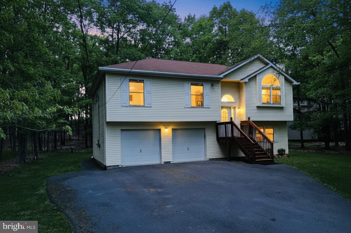 9 Sycamore Cir Property Photo 2