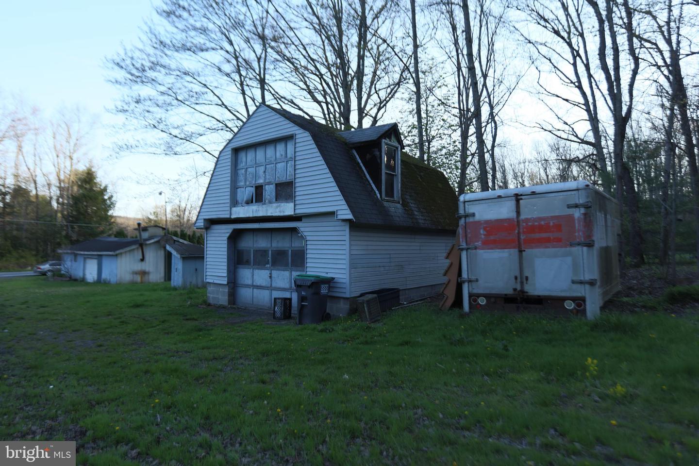 5444 Quakake Rd Property Photo 10