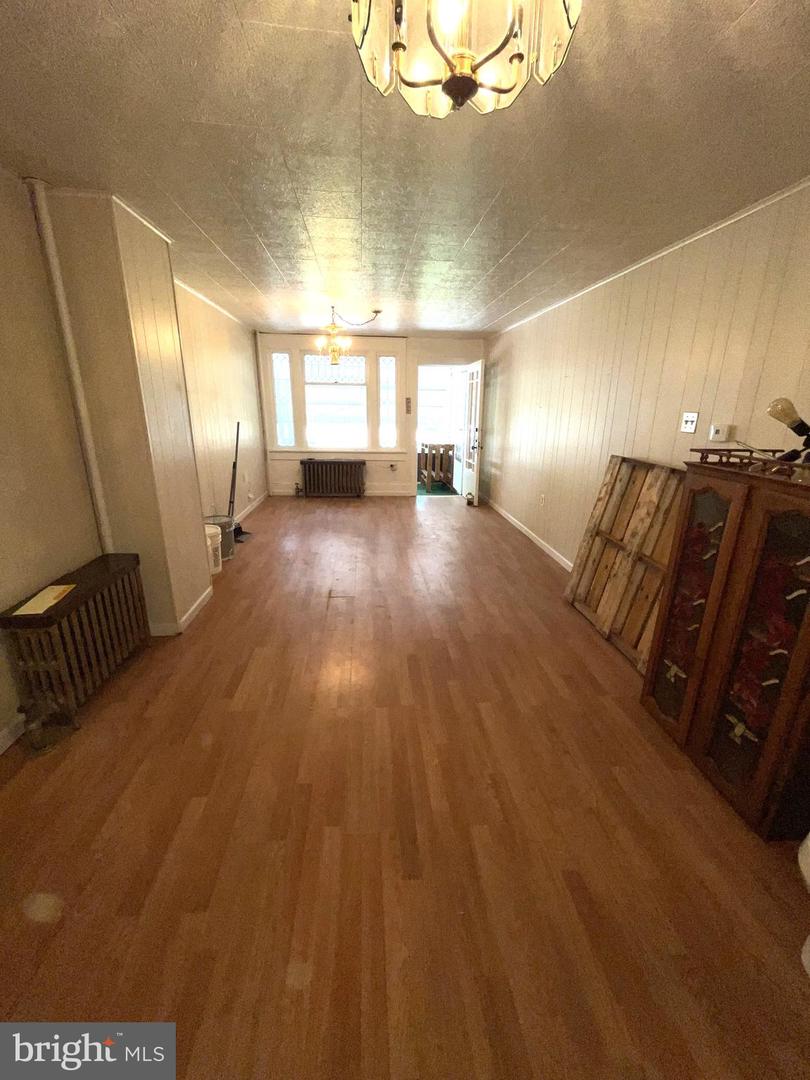 339 W Patterson St Property Photo 9