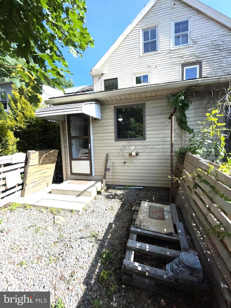 339 W Patterson St Property Photo 19