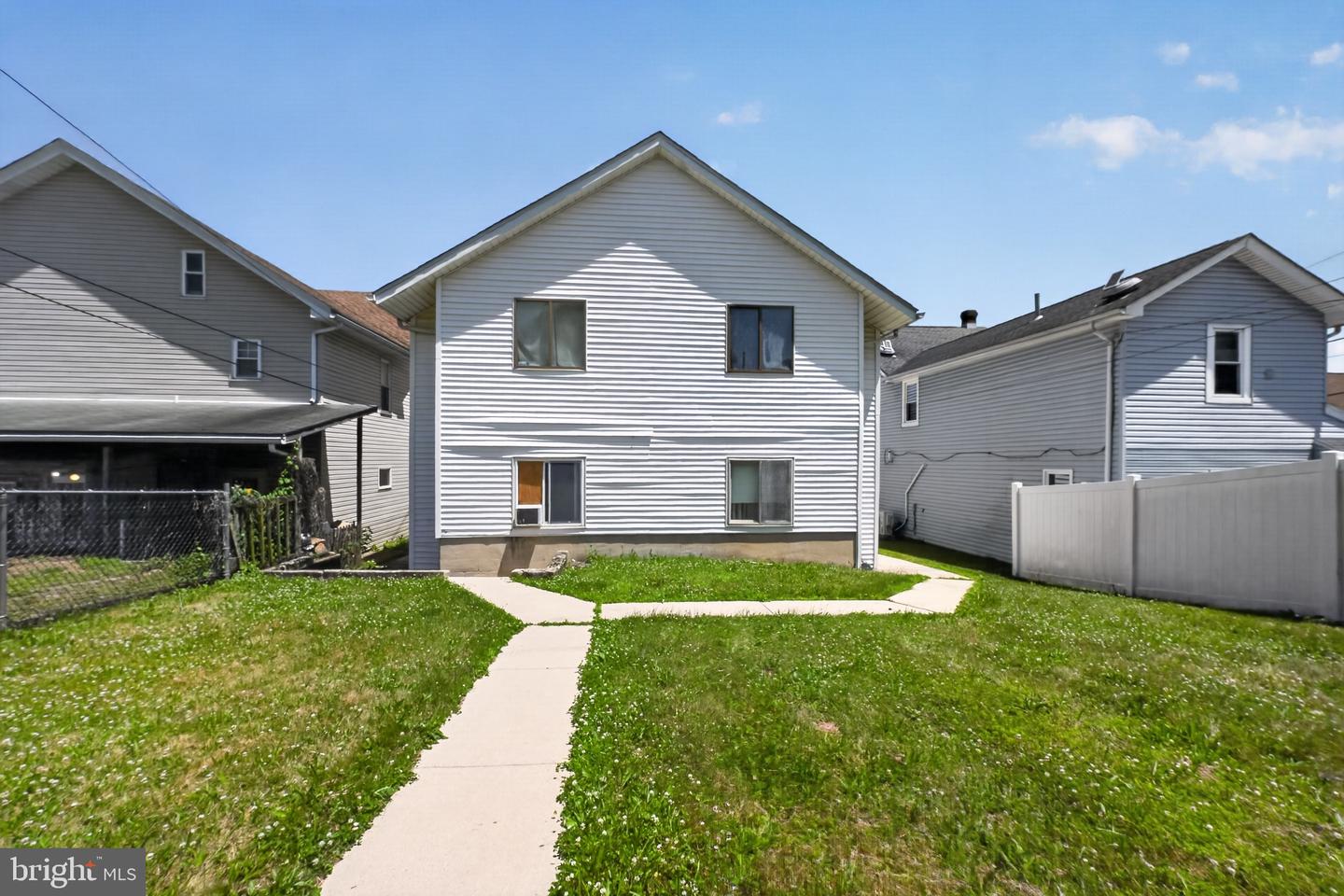 274-276 S First St Property Photo 46
