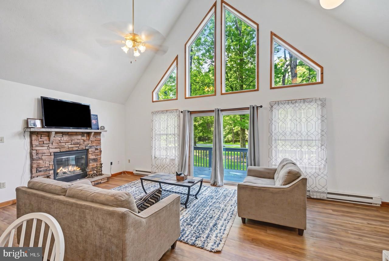 57 Swamp Hollow Ln Property Photo 3
