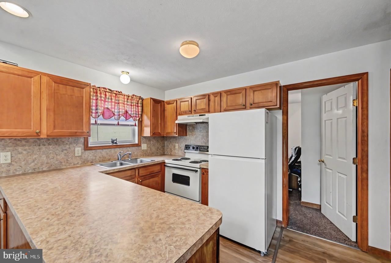 57 Swamp Hollow Ln Property Photo 9