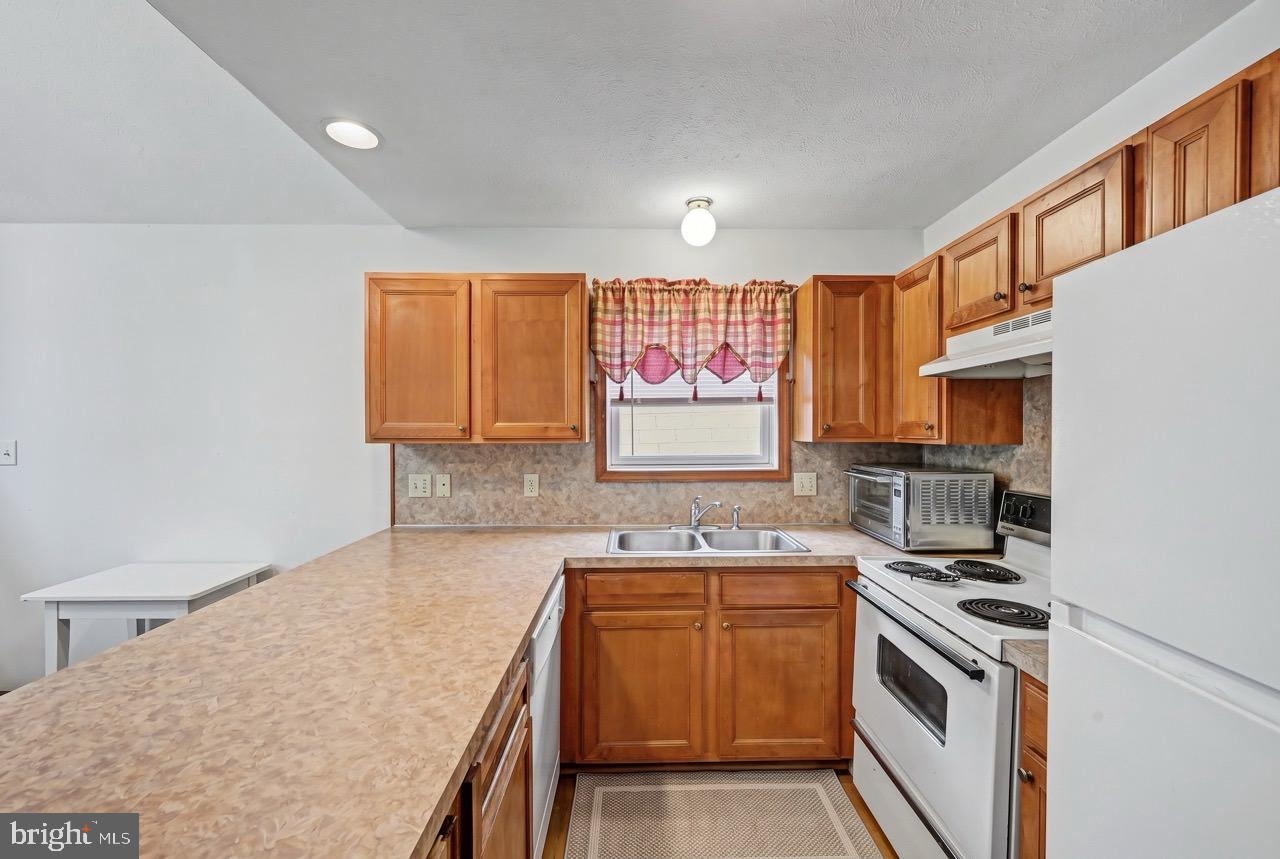57 Swamp Hollow Ln Property Photo 10