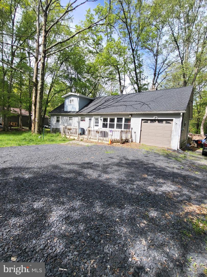 113 LENAPE TRL Property Photo 1
