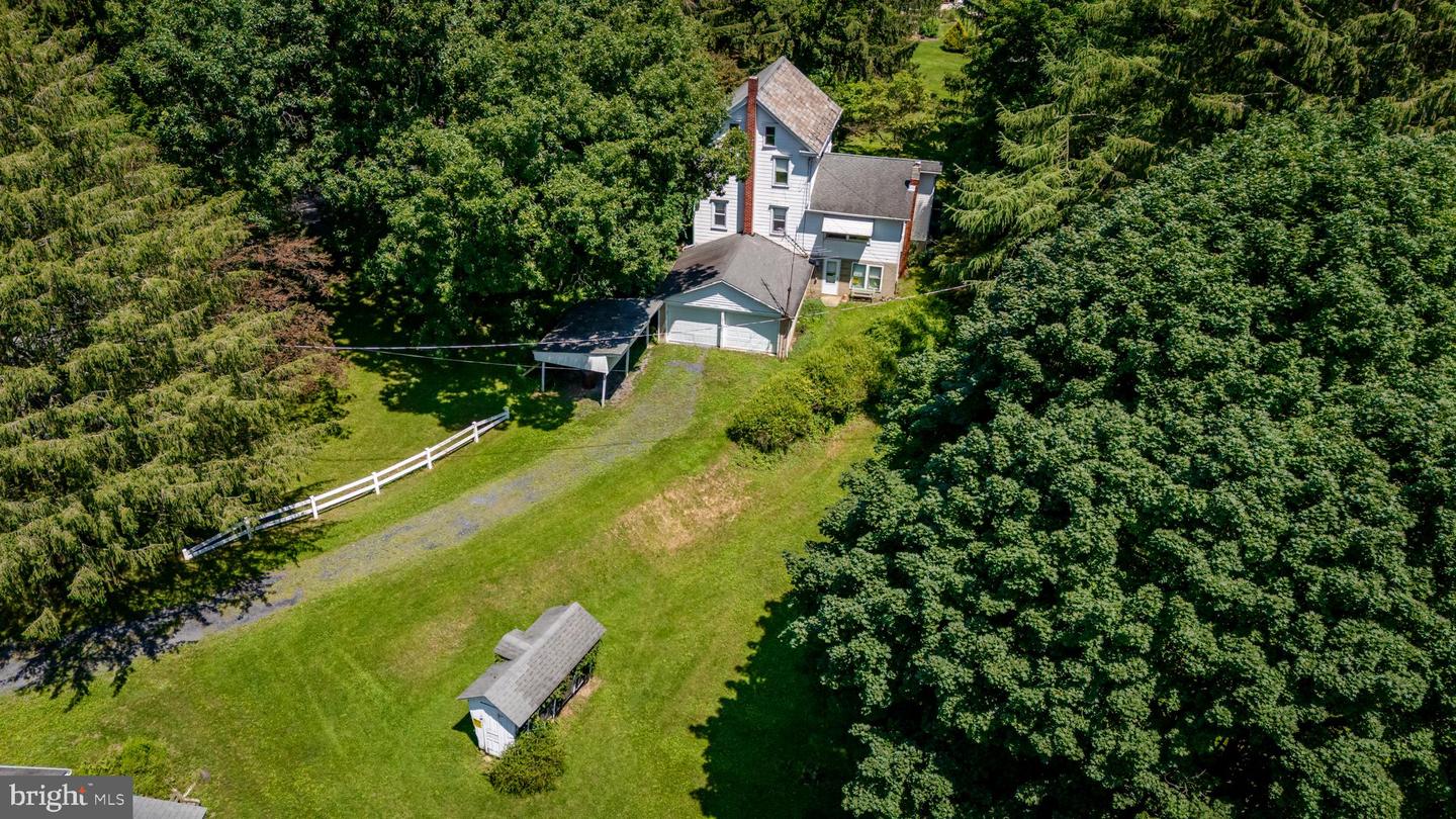 210 Snyders Rd Property Photo 1