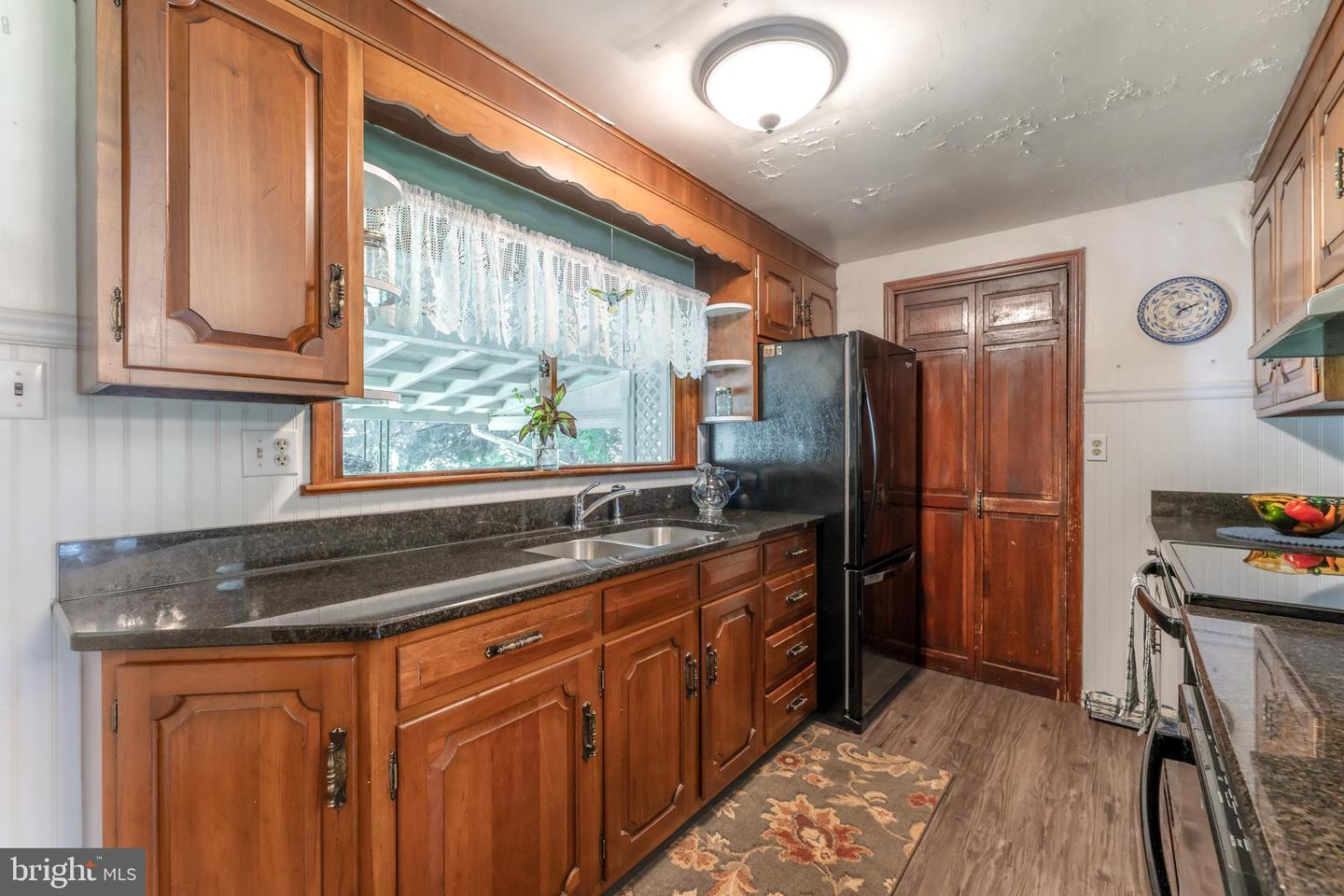 210 Snyders Rd Property Photo 18