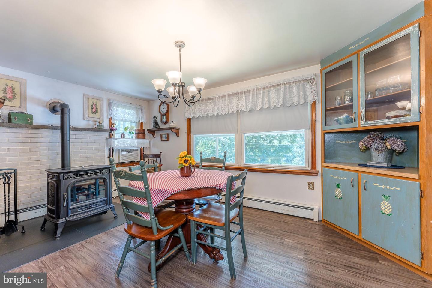 210 Snyders Rd Property Photo 21