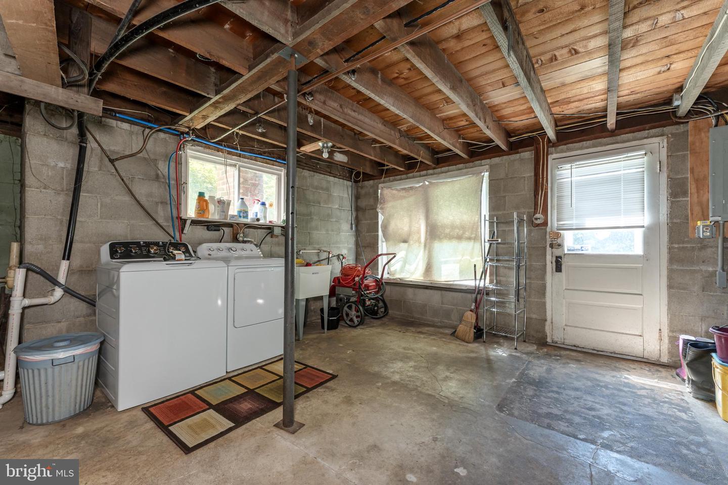 210 Snyders Rd Property Photo 43