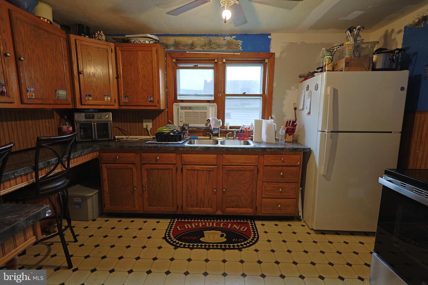 3 Units - Multiple Addresses Property Photo 7