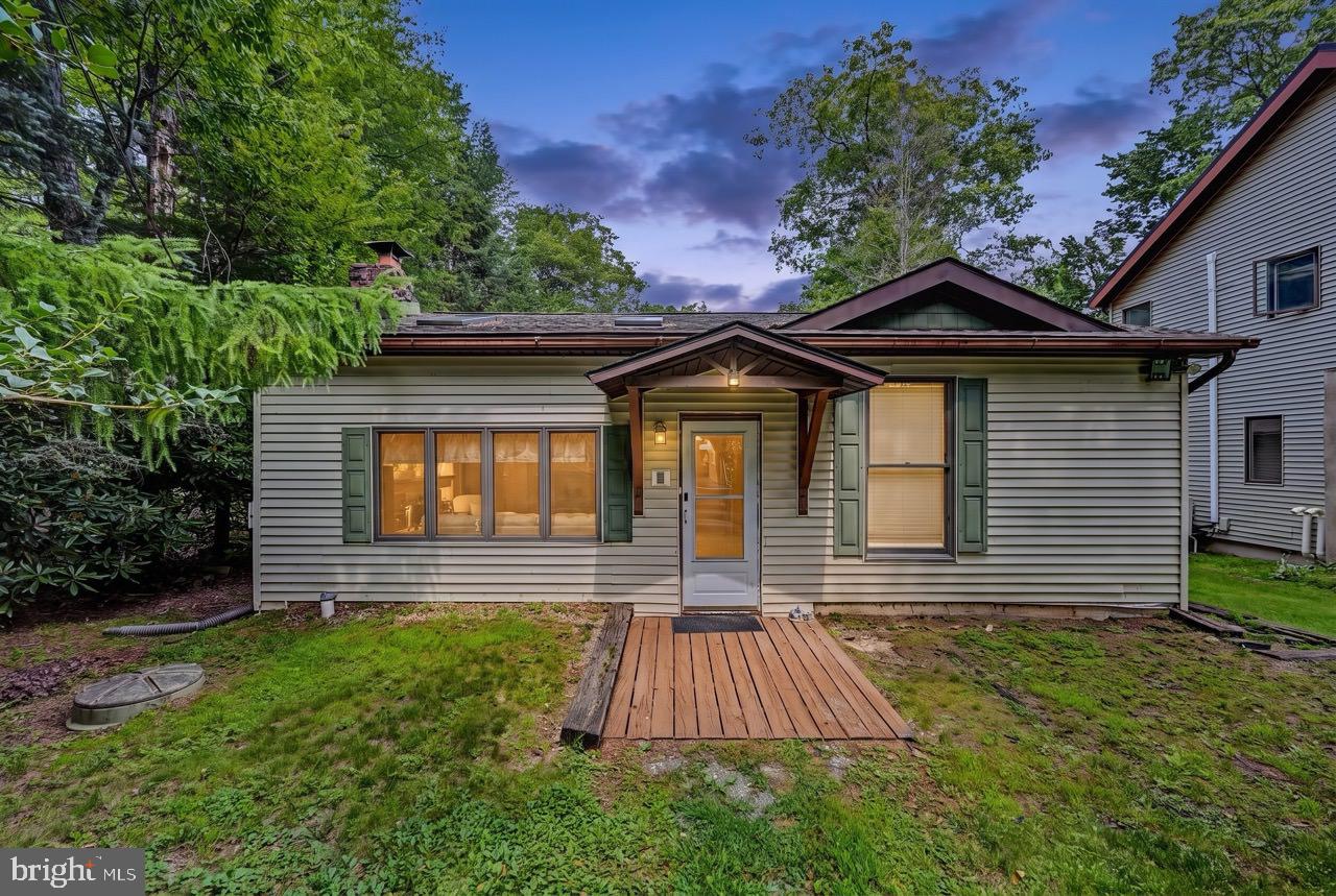 27 W Fern Property Photo 1