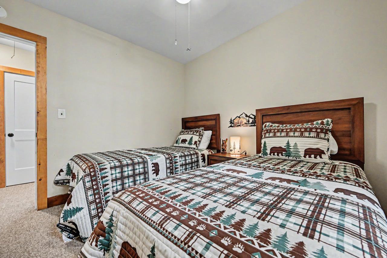 27 W Fern Property Photo 45