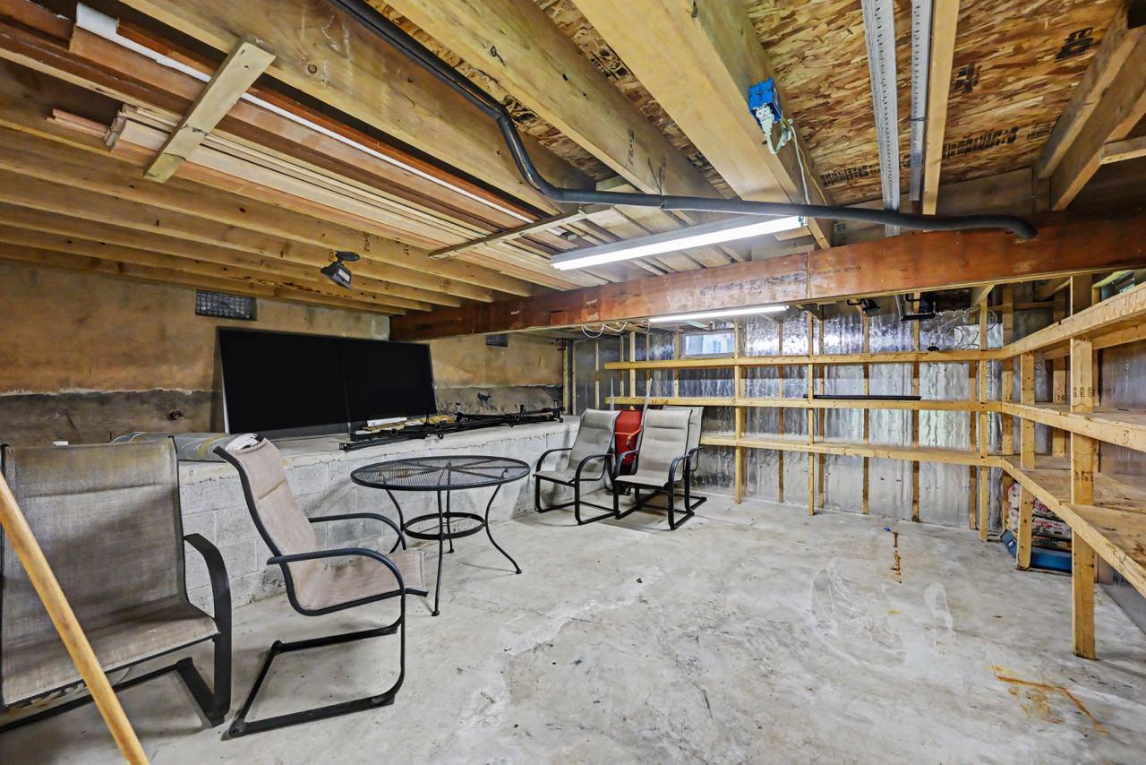 27 W Fern Property Photo 51