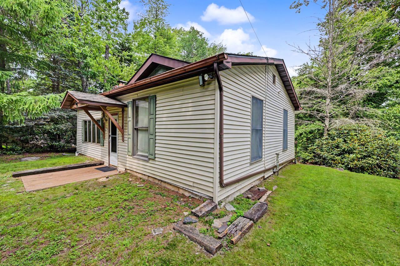 27 W Fern Property Photo 57
