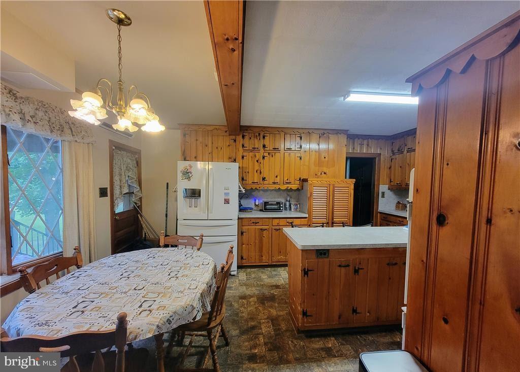 1073 Mahoning Mountain Rd Property Photo 6