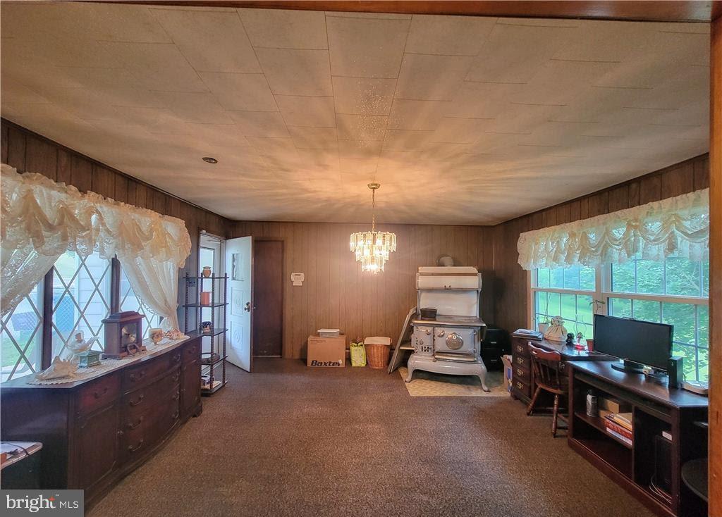 1073 Mahoning Mountain Rd Property Photo 7