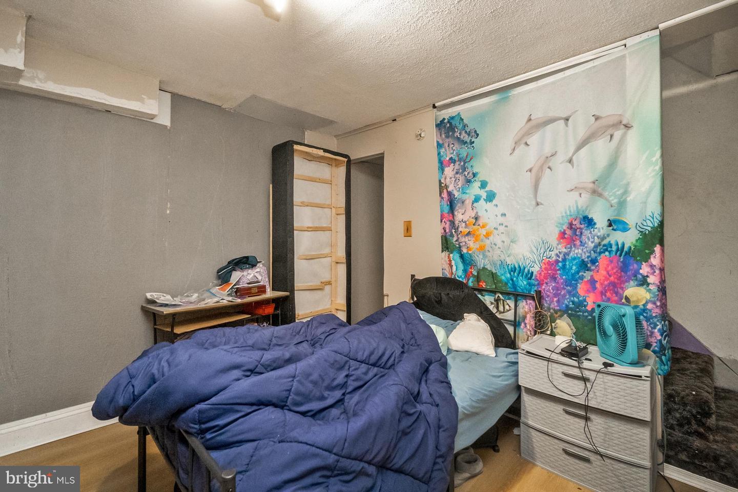 377-379 W Ridge St Property Photo 9